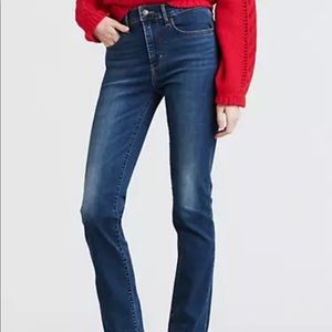 Levi’s 724 High Rise Straight